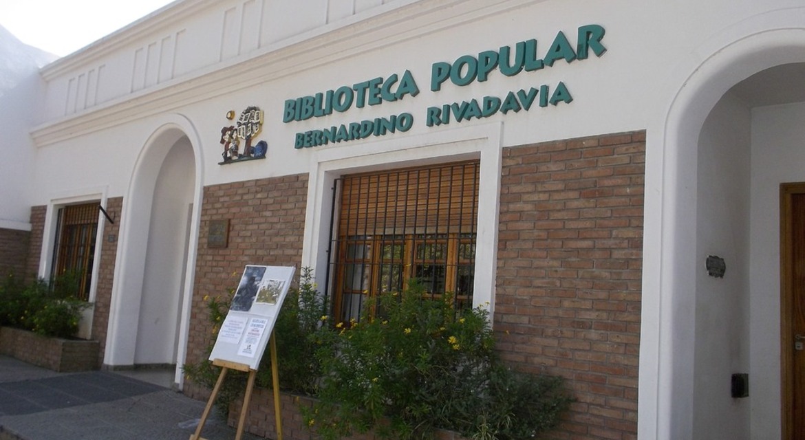 Biblioteca Popular "Bernardino Rivadavia"