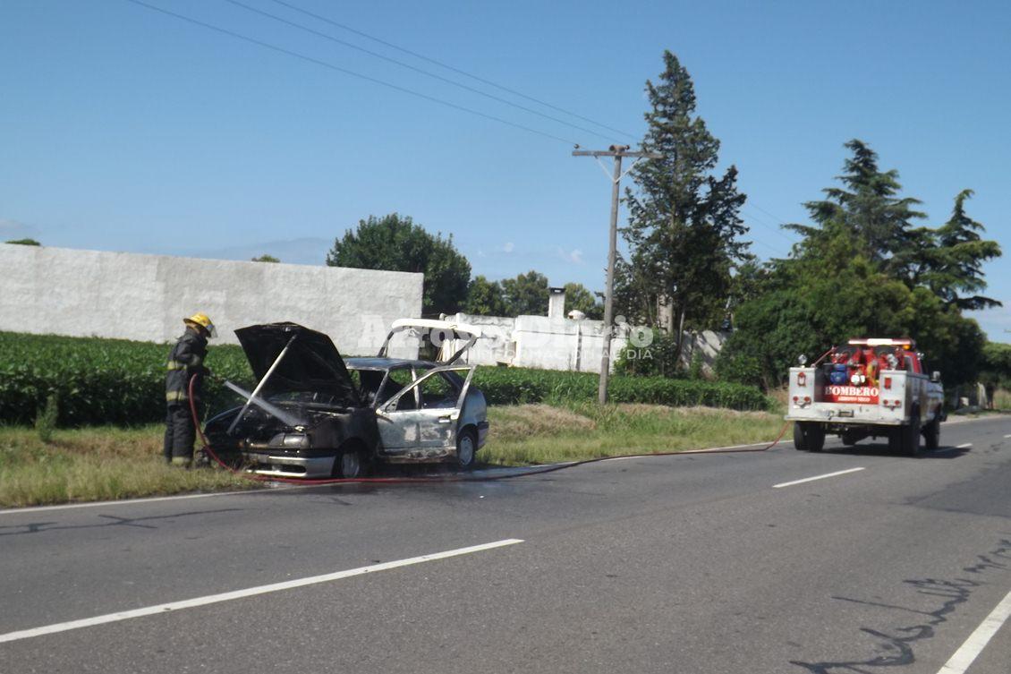 Incendio auto 2
