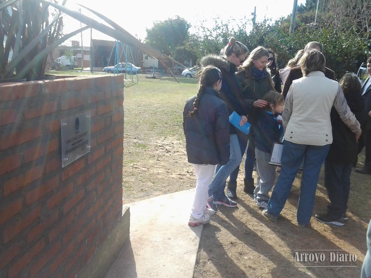 Plaza Jorge Walter Ponti 3