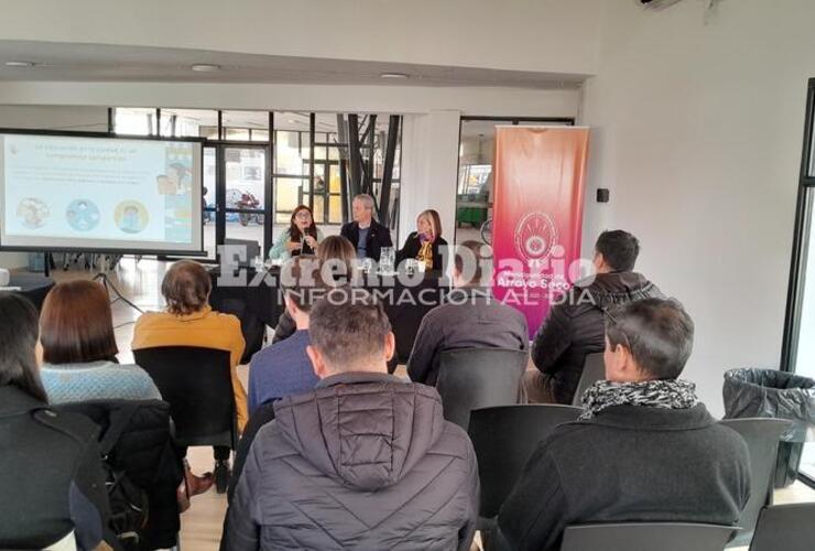 Imagen de Arroyo Seco: La directora para Latinoam&eacute;rica invit&oacute; a la ciudad a ser parte de la red mundial de Ciudades Educadoras.