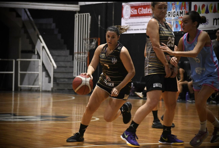 Imagen de La 1era división femenina de Union, juega hoy ante Náutico por la fecha 1.