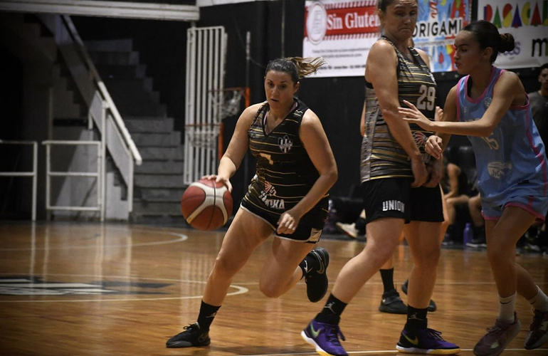 Imagen de La 1era división femenina de Union, juega hoy ante Náutico por la fecha 1.