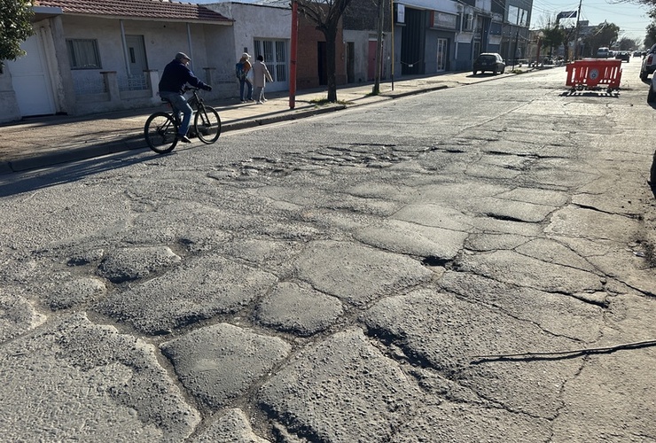 Imagen de Inicio de reparación de calzada en calle Juan B. Justo.