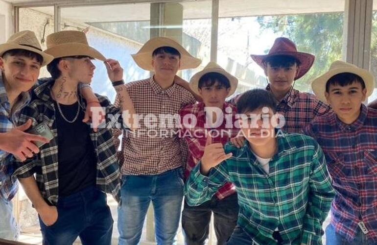 Imagen de Fiesta Junina en la Escuela Comercial