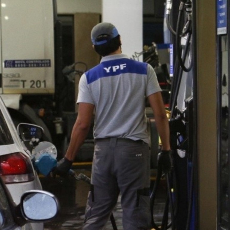 Nafta y gasoil más caros desde este lunes en Argentina. (Alan Monzón/Rosario3)