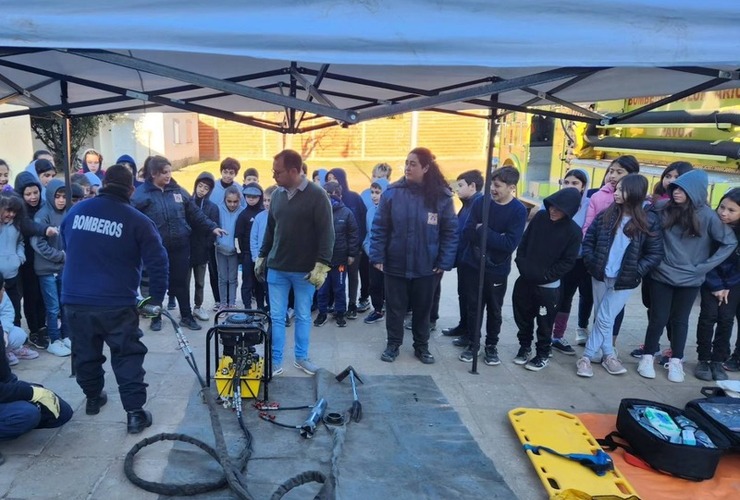 Imagen de Concientización Vial en la Escuela N° 6076 de Pavón