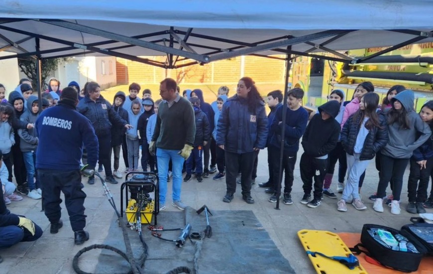 Imagen de Concientizaci&oacute;n Vial en la Escuela N&deg; 6076 de Pav&oacute;n