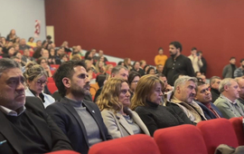 Imagen de Integrantes de la Comuna participaron de un Encuentro en La Pampa y presentaron el proyecto 'Tecnolagos'.