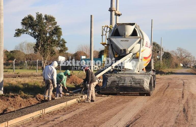 Imagen de Arroyo Seco: Inició la etapa final de cordón cuneta en Mi Lote