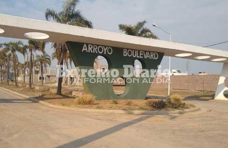 El Barrio Arroyo Boulevard se ubica en el sector oeste de la ciudad.