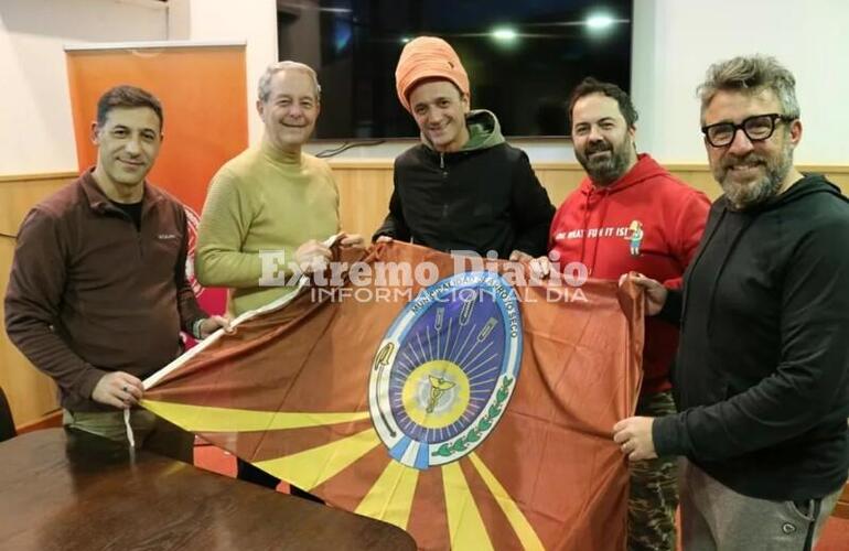 Imagen de Daniel Tonelli recibió a Las Sandalias antes de su gira por España