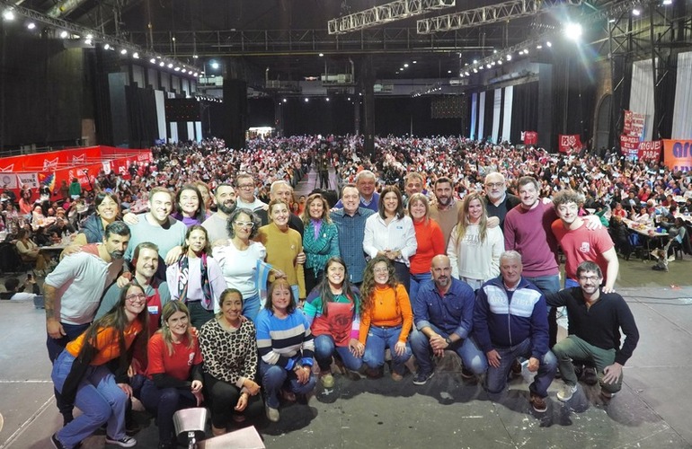 Imagen de Con un locro para m&aacute;s de 4 mil personas, el Socialismo reafirm&oacute; su protagonismo pol&iacute;tico en Santa Fe