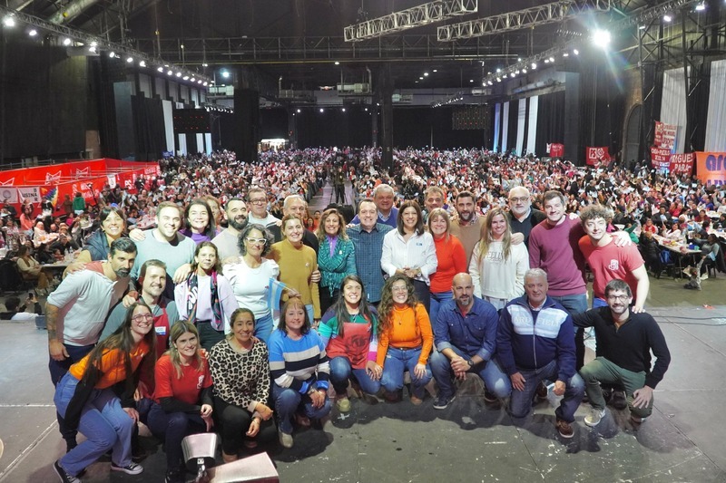 Imagen de Con un locro para m&aacute;s de 4 mil personas, el Socialismo reafirm&oacute; su protagonismo pol&iacute;tico en Santa Fe