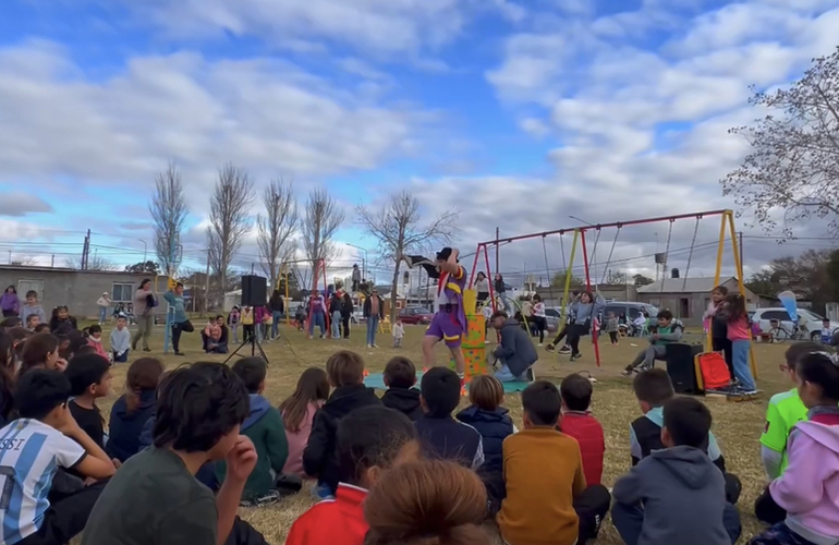 Imagen de Agenda Julio: Jornada de Teatro y Magia en el Parque Santa Anita.