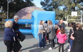 Imagen de Jornada especial con el planetario m&oacute;vil y los talleres culturales