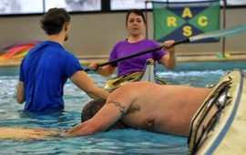 Imagen de Canotaje Rowing Club: Primer jornada de Roll y Rescates de Kayak en Pileta.