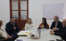 Tonelli y Rojas tuvieron la primer mesa de trabajo con funcionarios de H&aacute;bitat provincial.