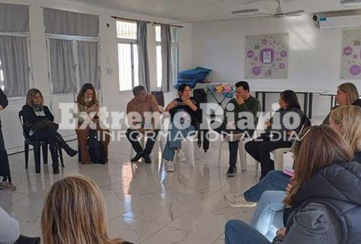 Imagen de Fighiera: Reuni&oacute;n con instituciones para frenar la vulneraci&oacute;n de derechos de ni&ntilde;os y ni&ntilde;as