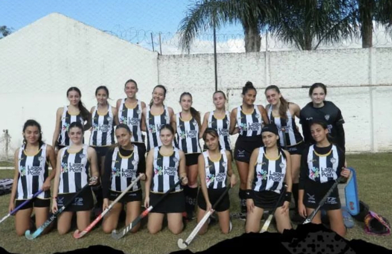 Imagen de Unión ganó en Sub-19 y 1era División ante Talleres RPB en Hockey.