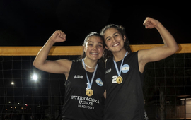 Imagen de Sol Chiummiento, Campeona de Torneo Internacional de Beach V&oacute;ley en Misiones.