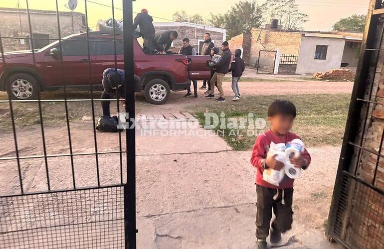 Imagen de Manos Dadas llevó donaciones a Chaco: Un gesto solidario en tiempos de necesidad