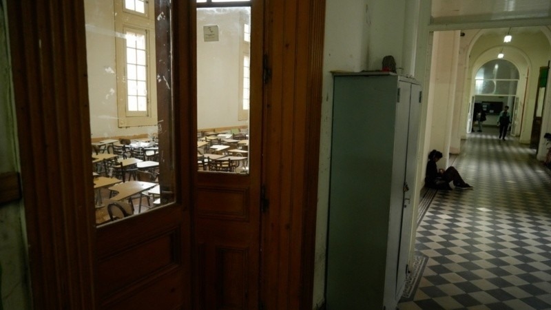 Los docentes de la UNR ir&aacute;n a la huelga la semana pr&oacute;xima. (Rosario3)