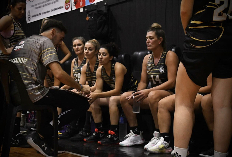 Imagen de Esta noche, Unión ante Maciel en 1era división de básquet femenino.