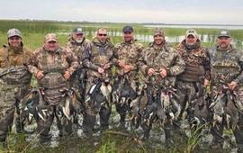 Imagen de El gobierno santafesino denunci&oacute; a los cazadores norteamericanos que masacraron aves aut&oacute;ctonas