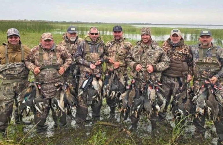 Imagen de El gobierno santafesino denunció a los cazadores norteamericanos que masacraron aves autóctonas