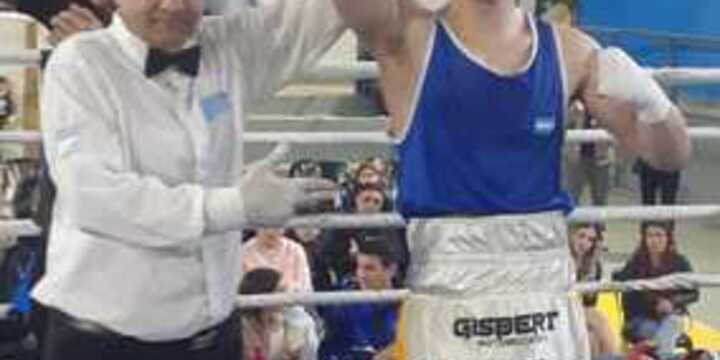 Imagen de Joaquín Gisbert ganó una nueva pelea en Boxeo.