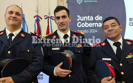 Imagen de Los Bomberos de Arroyo Seco participaron de la junta de gobernadores