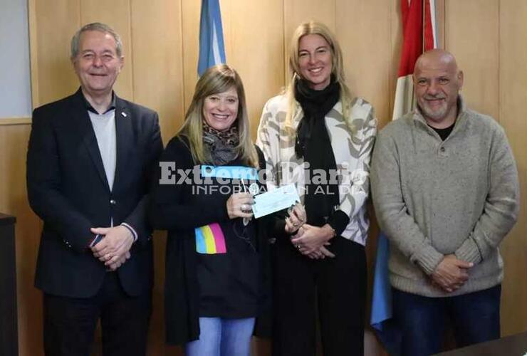 Imagen de Importante encuentro con autoridades del Ministerio de Educaci&oacute;n, la comisi&oacute;n del FAE y escuelas p&uacute;blicas