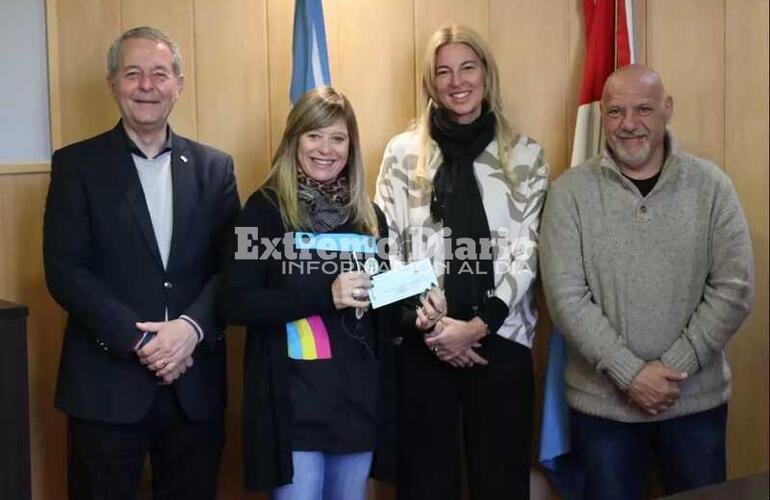 Imagen de Importante encuentro con autoridades del Ministerio de Educaci&oacute;n, la comisi&oacute;n del FAE y escuelas p&uacute;blicas