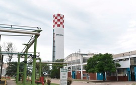 Imagen de Atanor despedir&iacute;a a los 130 empleados de la planta de San Nicol&aacute;s luego de estar paralizada cinco meses
