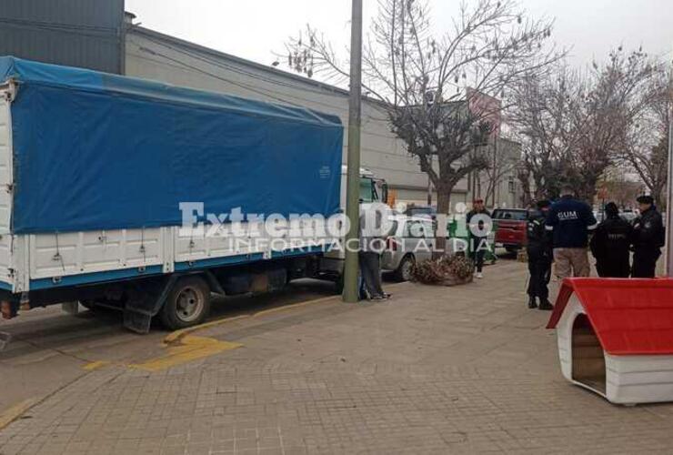 Imagen de Secuestran un camión mal estacionado en zona centro