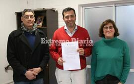 Imagen de Entregaron a la ONG "Vida Verde" uno de los caballos retenidos en la v&iacute;a p&uacute;blica