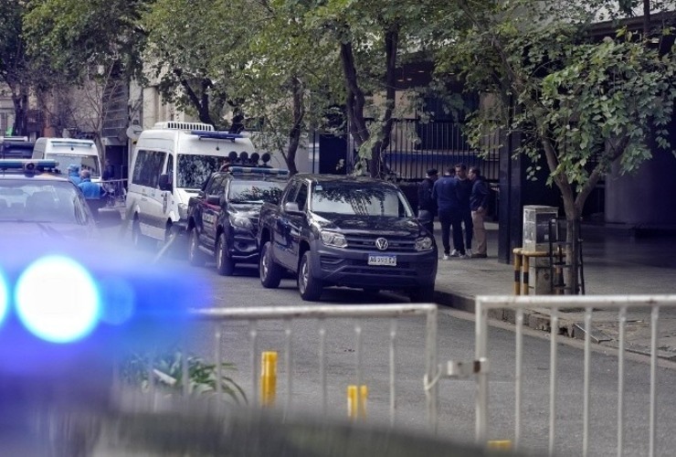 Evacuaron la Bolsa de Comercio a raíz de una amenaza de bomba. (Alan Monzón/Rosario3)