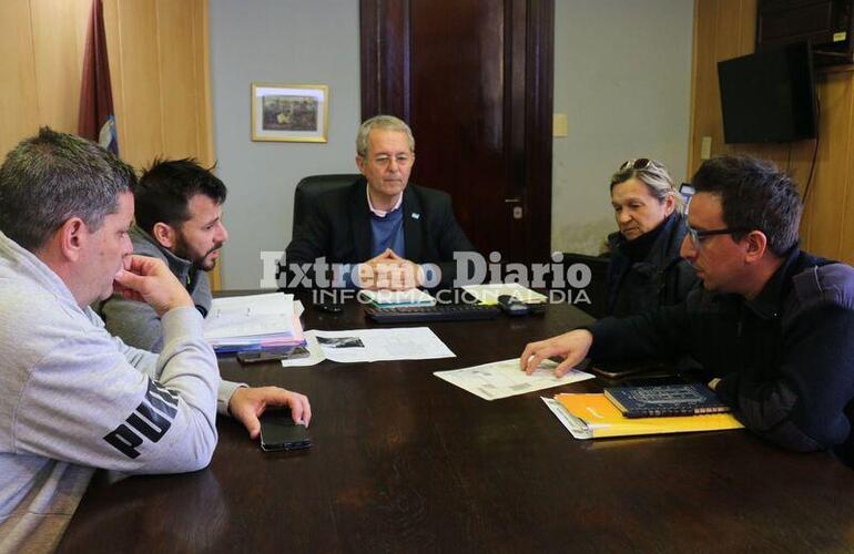 Imagen de Arroyo Seco: Reuni&oacute;n con miembros del Ministerio de Obras P&uacute;blicas de Santa Fe