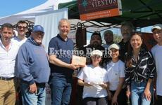 Imagen de Daniel Tonelli visitó 7° Fiesta Provincial de las Legumbres en Coronel Domínguez