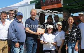 Imagen de Daniel Tonelli visitó 7° Fiesta Provincial de las Legumbres en Coronel Domínguez