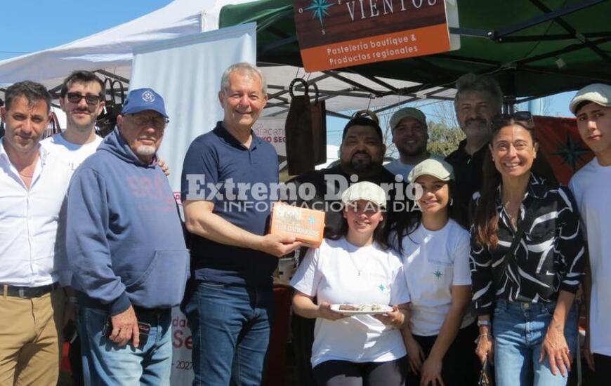 Imagen de Daniel Tonelli visit&oacute; 7&deg; Fiesta Provincial de las Legumbres en Coronel Dom&iacute;nguez