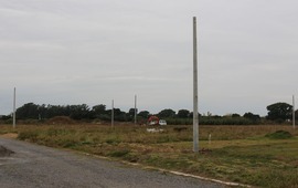 "Mi Lote" est&aacute; ubicado a la vera de Ruta 21 en el acceso sur a la ciudad.