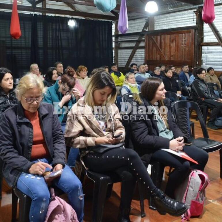 Imagen de Se llevó adelante un nuevo curso de manipulación de alimentos en Alvear