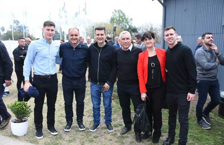 Imagen de Alvear presente en el evento de FISFE por el Día de la Industria en Roldán