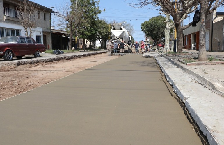 Imagen de Avanza la reconstrucción del pavimento en calle San Nicolás al 500