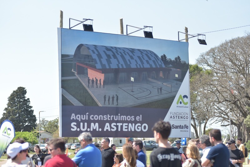 Imagen de Alvear present&oacute; el nuevo SUM y el Campus Educativo "Astengo" en el marco de la 11&deg; marat&oacute;n de sus Fiestas Patronales