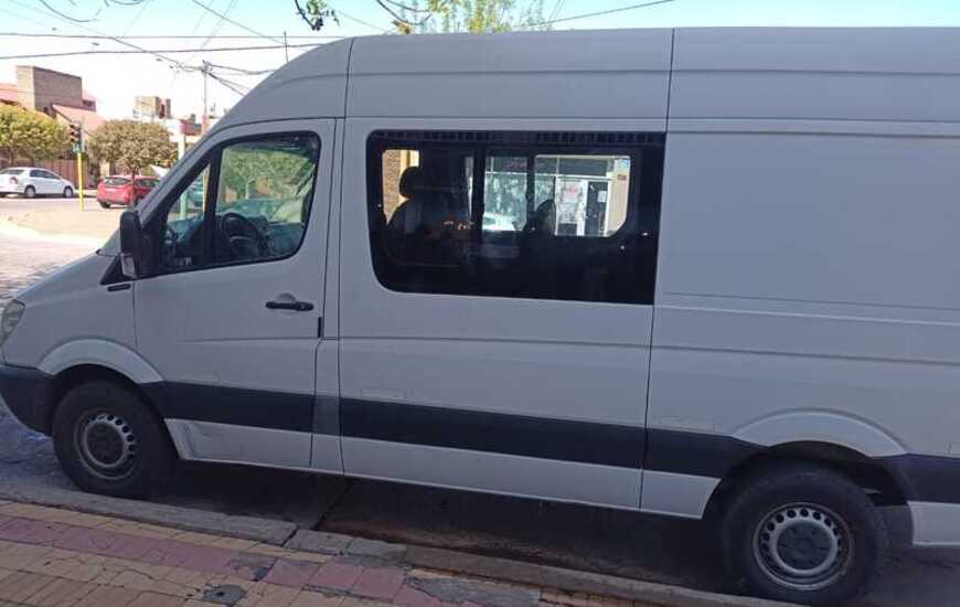 El rodado estaba estacionado en la vía pública desde hacía varios días.