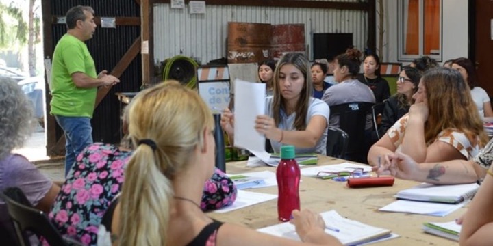 Imagen de Alvear: Se dio inicio al curso de electricidad para mujeres