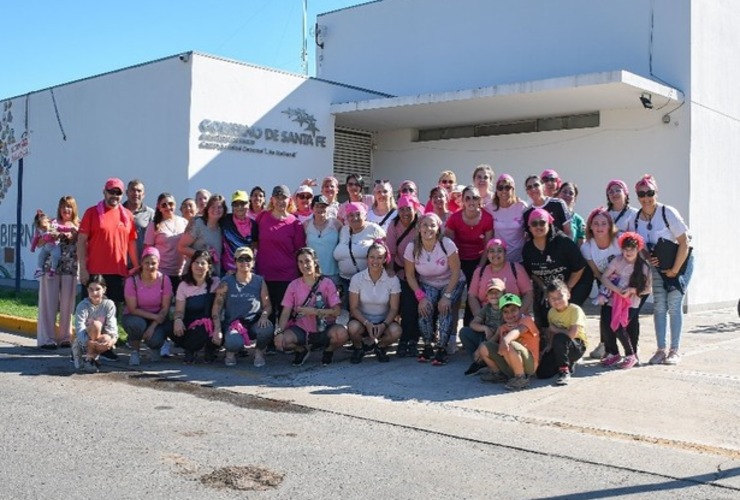 Imagen de Caminata Rosa Alvear, actividad destinada a concientizar y visibilizar el cáncer de mama