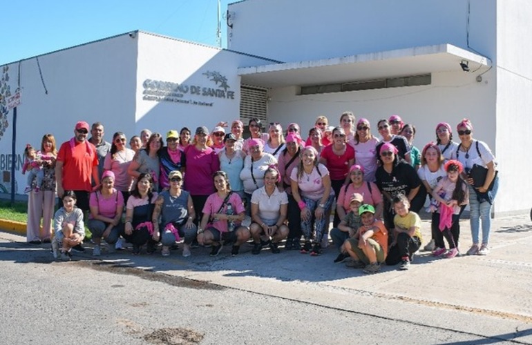 Imagen de �Caminata Rosa Alvear�, actividad destinada a concientizar y visibilizar el c&aacute;ncer de mama